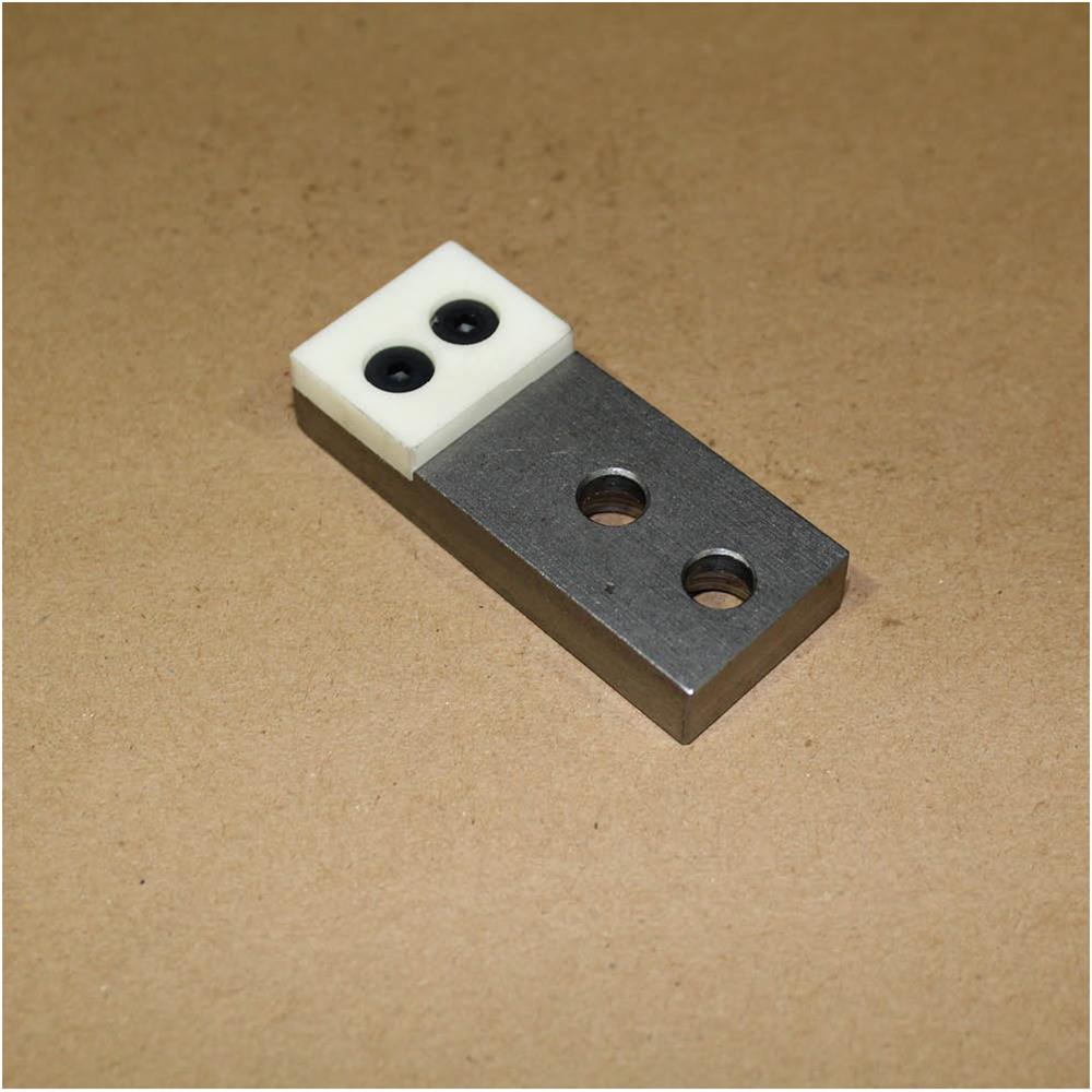 GUIDE W/CERAMIC BOLTED LOWER