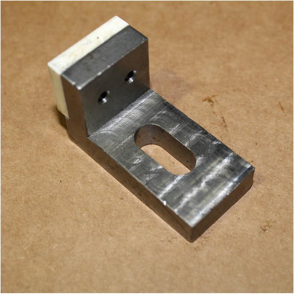 GUIDE W/CERAMIC L-SHAPE UPPER