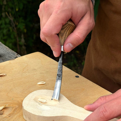 Bent Carving Gouge with Palm Handle, 12 mm / 0.47 in