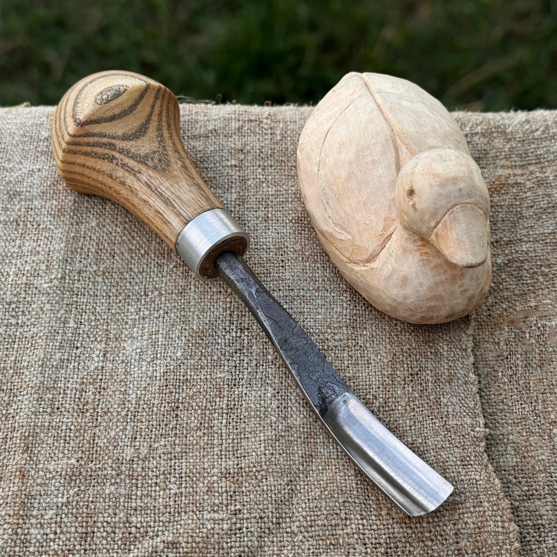 Bent Carving Gouge with Palm Handle – 8 mm / 12 mm (0.31 / 0.47 inches) - Norfolk Wood Shop