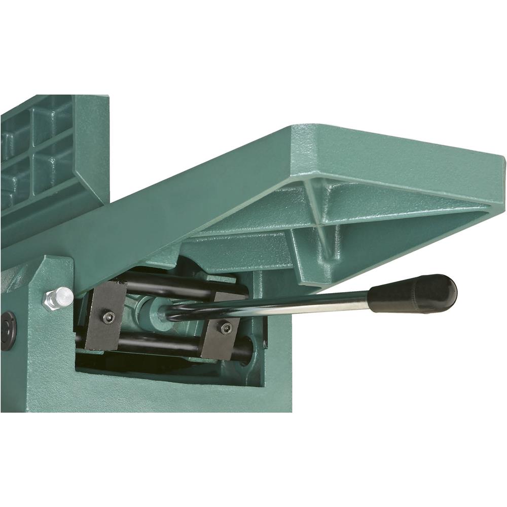 8" x 76" Jointer with Parallelogram Beds and Spiral Cutterhead