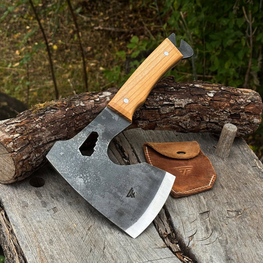 Hand-Forged Camping (Chopping) Axe, 0.6 kg (1.32 Ibs)