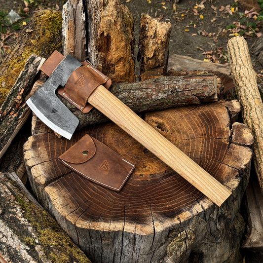 Hand-Forged Carpenter's Axe with Belt Loop, 0.84 kg (1.85 lb)