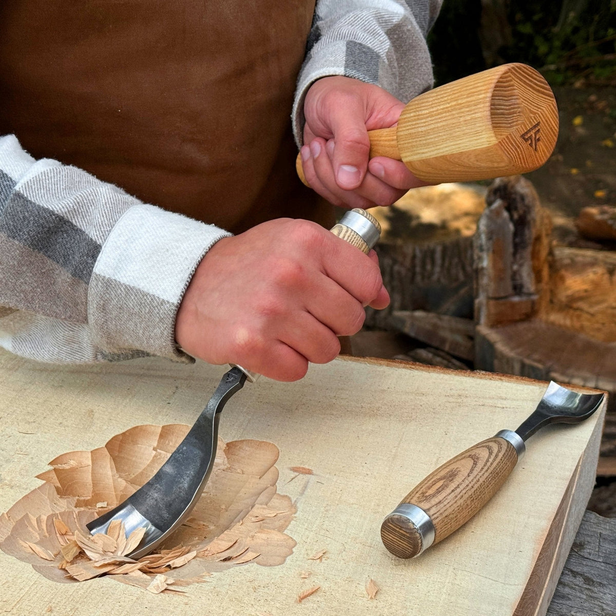Quiet 7 oz. Wooden Mallet (Mallet Tool)