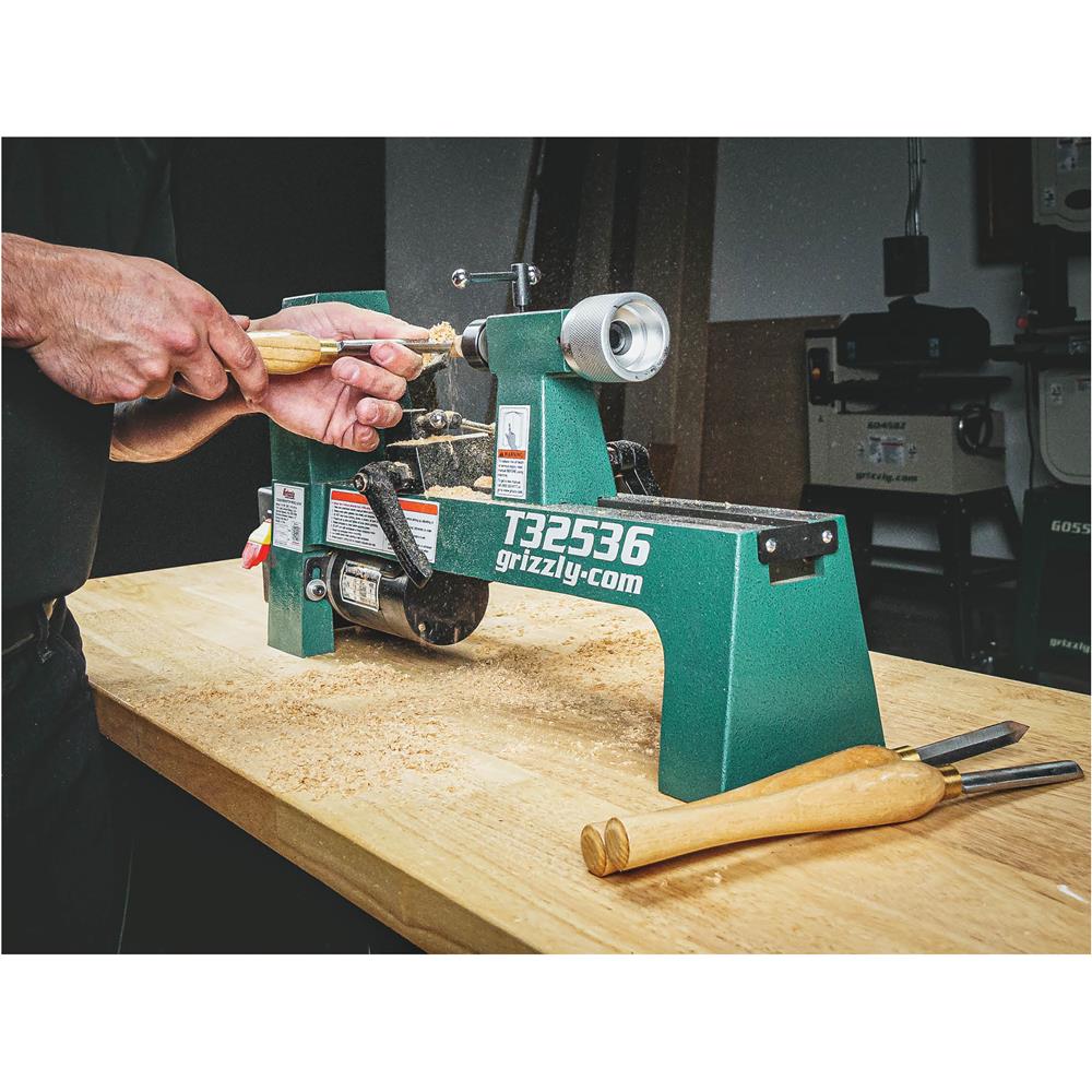 8" x 13" Variable-Speed Benchtop Wood Lathe