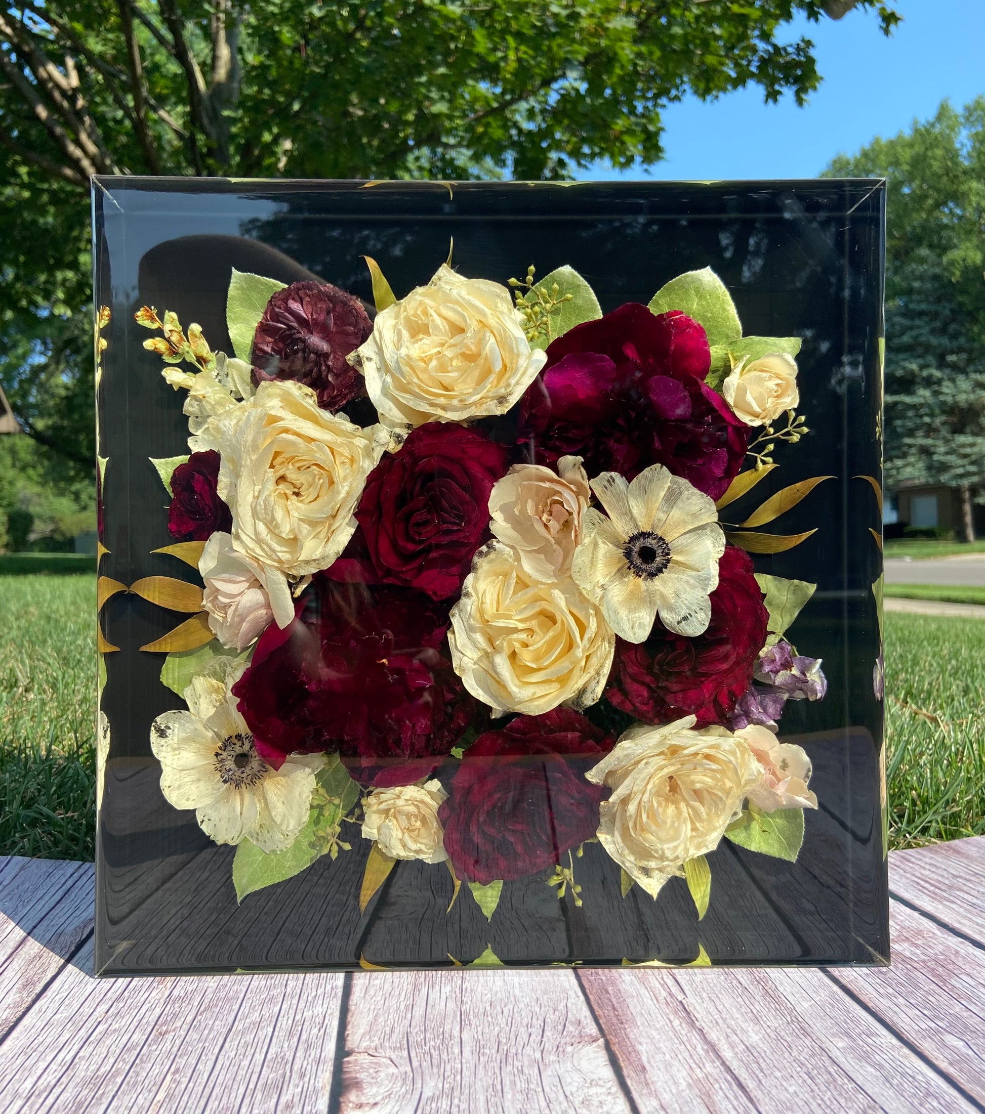 flowers in casting epoxy